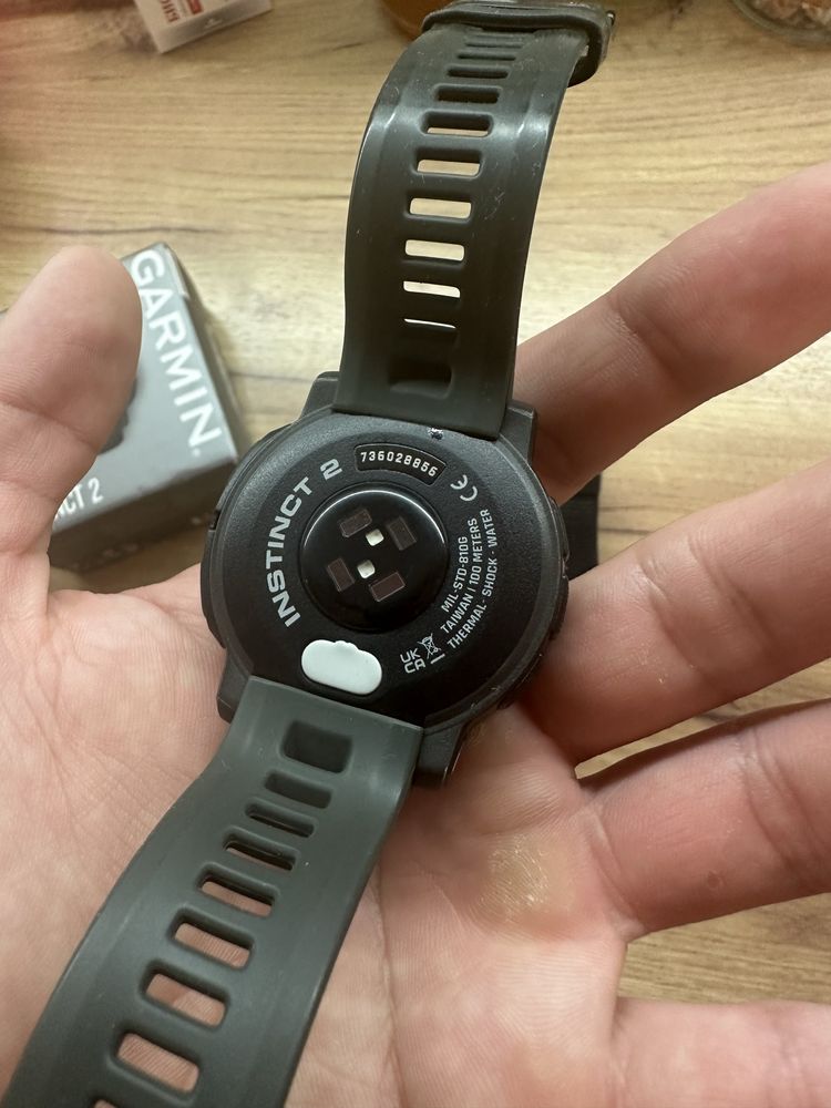 Garmin instinct 2