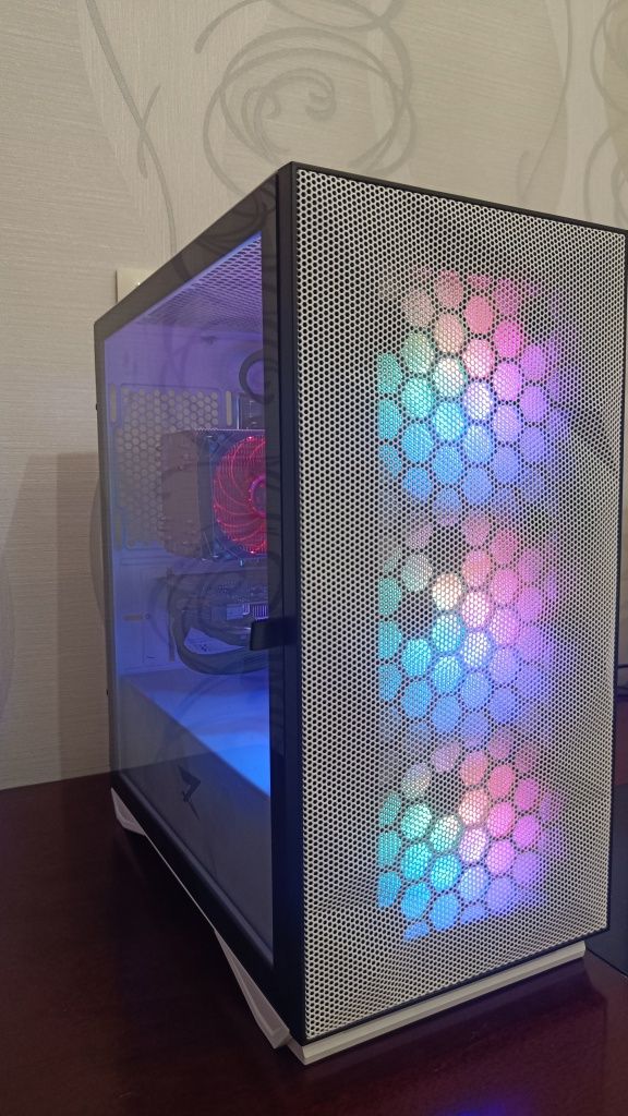 Продам игровой компьютер / Core i3 - 10100