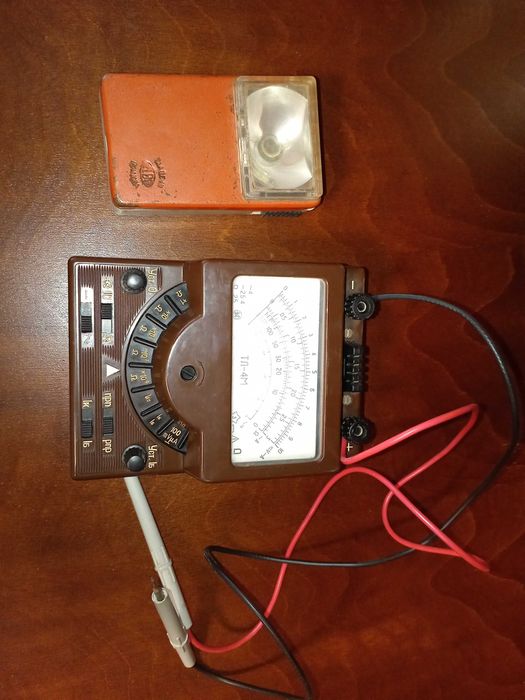 Aparat de masurat și lanterna