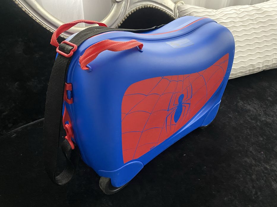 Детски куфар Samsonite Disney