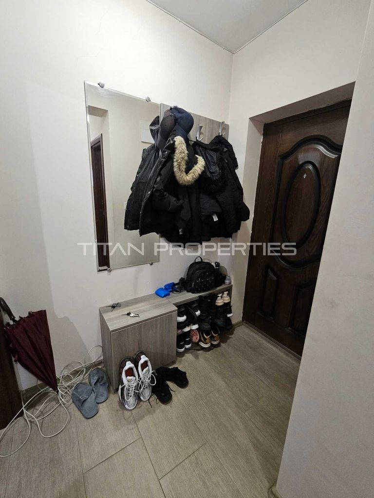 Продава се Тристаен апартамент в Варна, Колхозен пазар - 73 кв.м за 1987 €/кв.м - Снимка #8