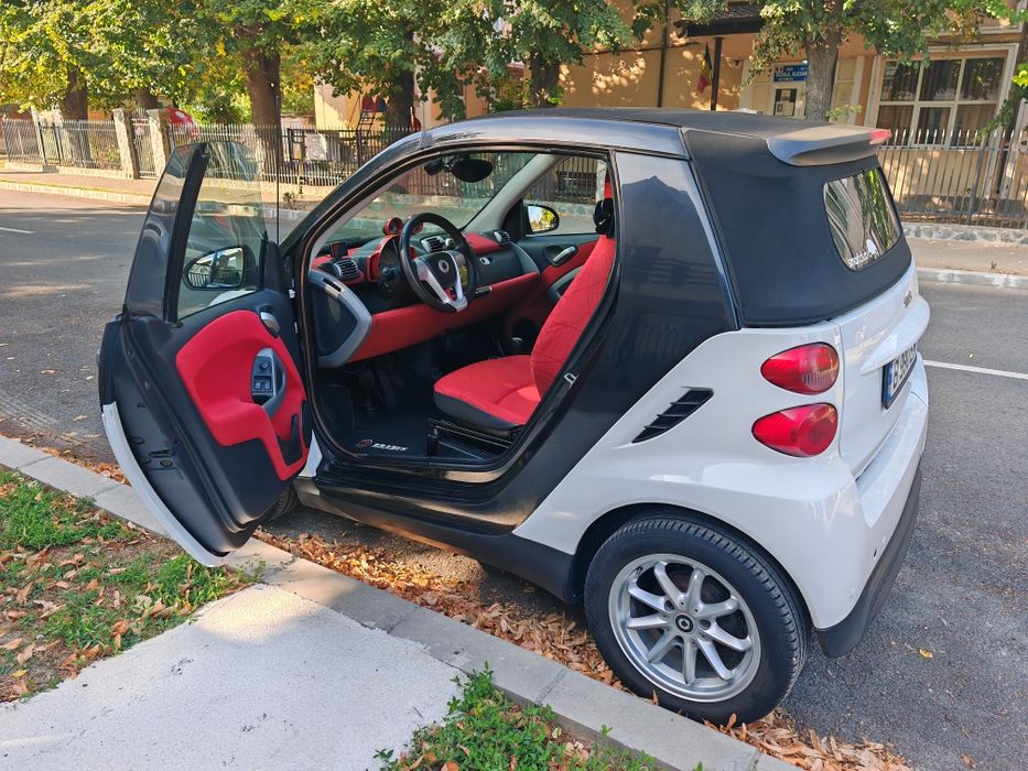 Vând Smart Fortwo Cabrio 451 (model 2009, 136.600km)