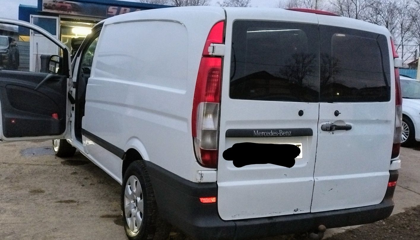 Vînd sau schimb Mercedes Vito cu Ford Tranzit Custom 2H2 lung
