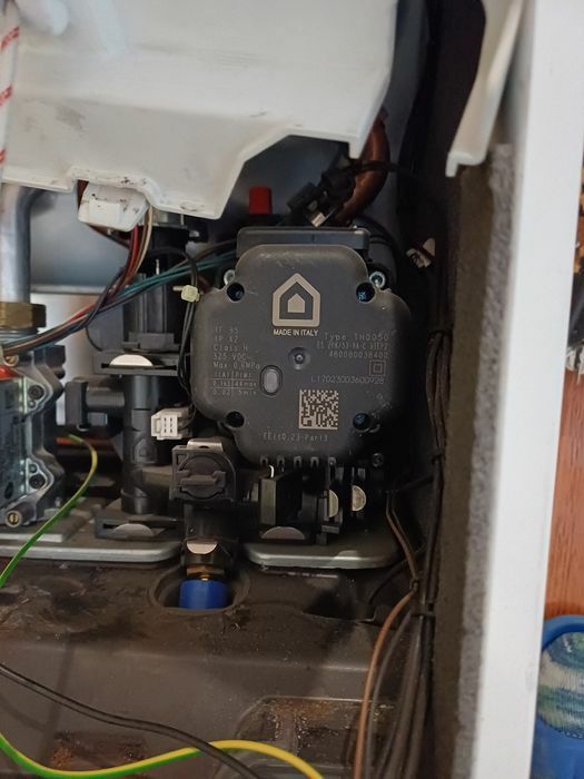 Vând pompa Ariston, ener plus TF 0025