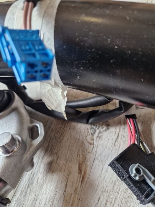 Carlig remorcare original Mercedes GLC, nou A2533150100 A2533101100