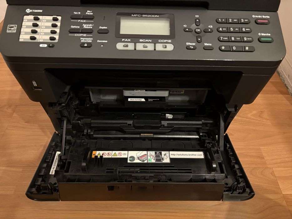 Imprimantă Brother MFC-8520DN