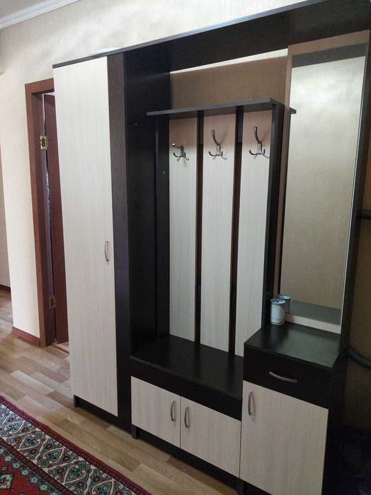 Продам срочно современную прихожую в хорошем состоянии