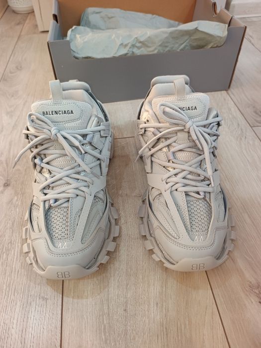 Aduc orice model de adidași