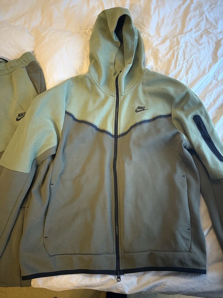Комплект анцуг Nike tech fleece