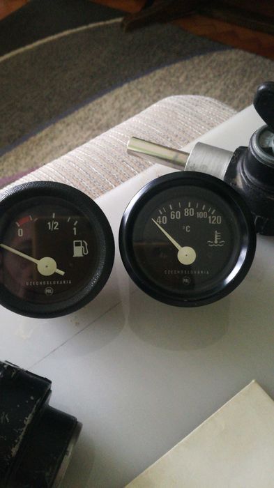 Продавам алтернатор/ динамо и други части за Авия.