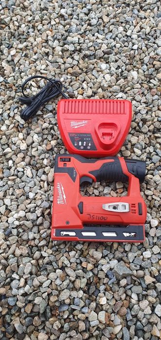 Capsator Milwaukee M12 BST