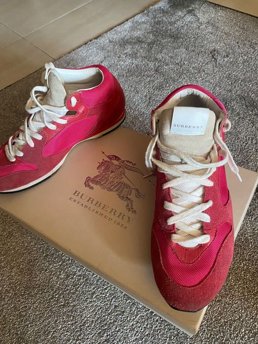 Спортни кецове на Burberry