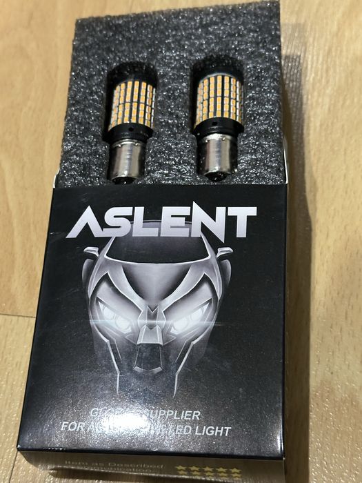 жълти лед крушки 12v ba15s
