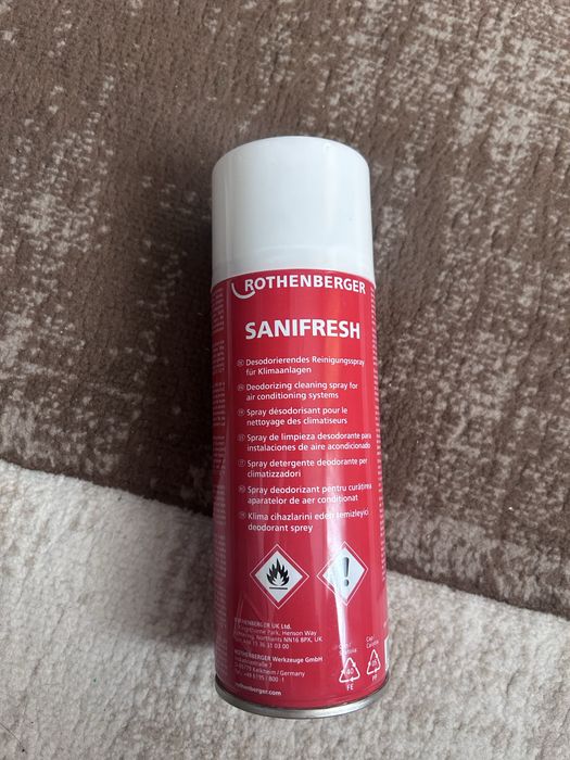 Spray dezinfectant și dezodorizant pentru aparate de aer condiționat