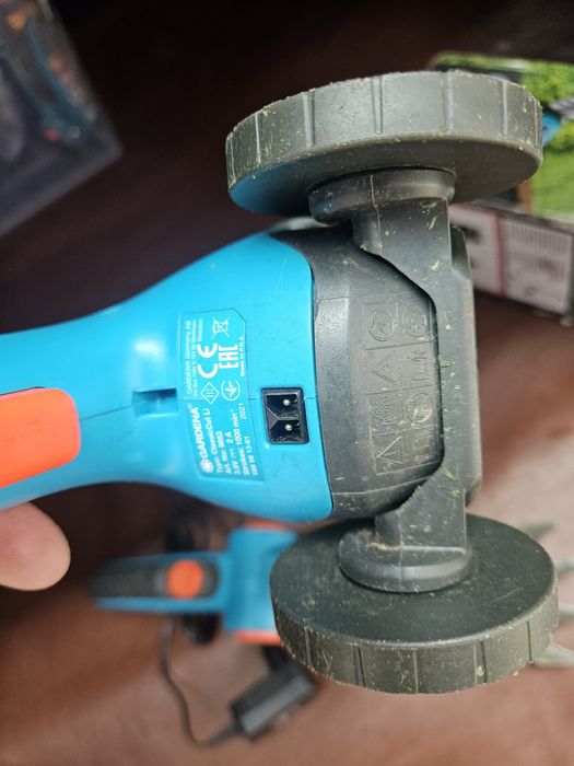 Gardena Set 2 Foarfeca de tuns gazon/plante gardena  pe acumulator