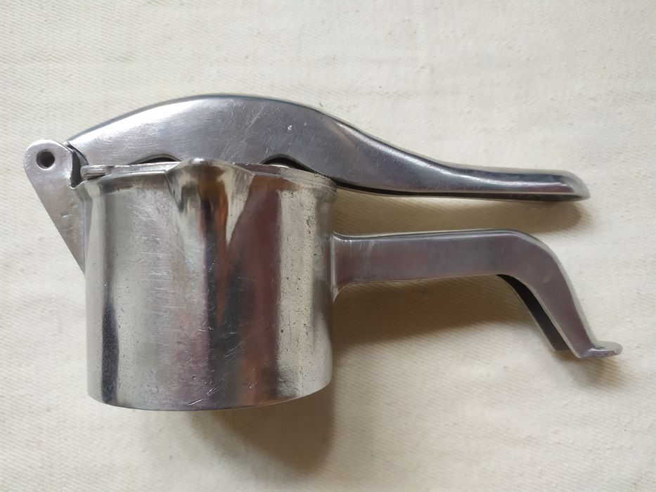 Соковыжималка ручная.