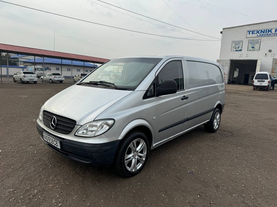 Mersedes Vito sotiladi