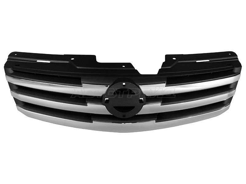 Решетка радиатора Nissan Almera