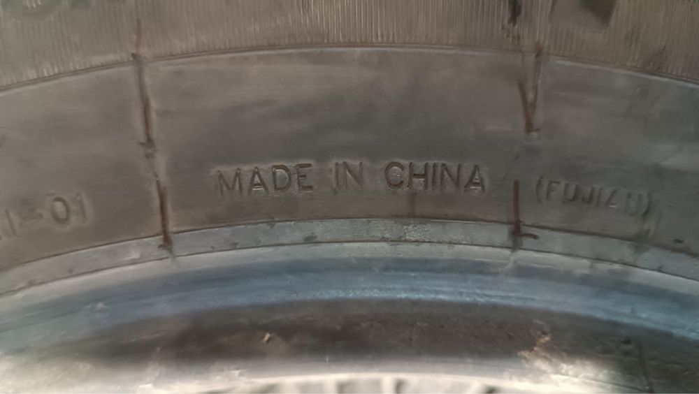 Срочно продам колесо шины
