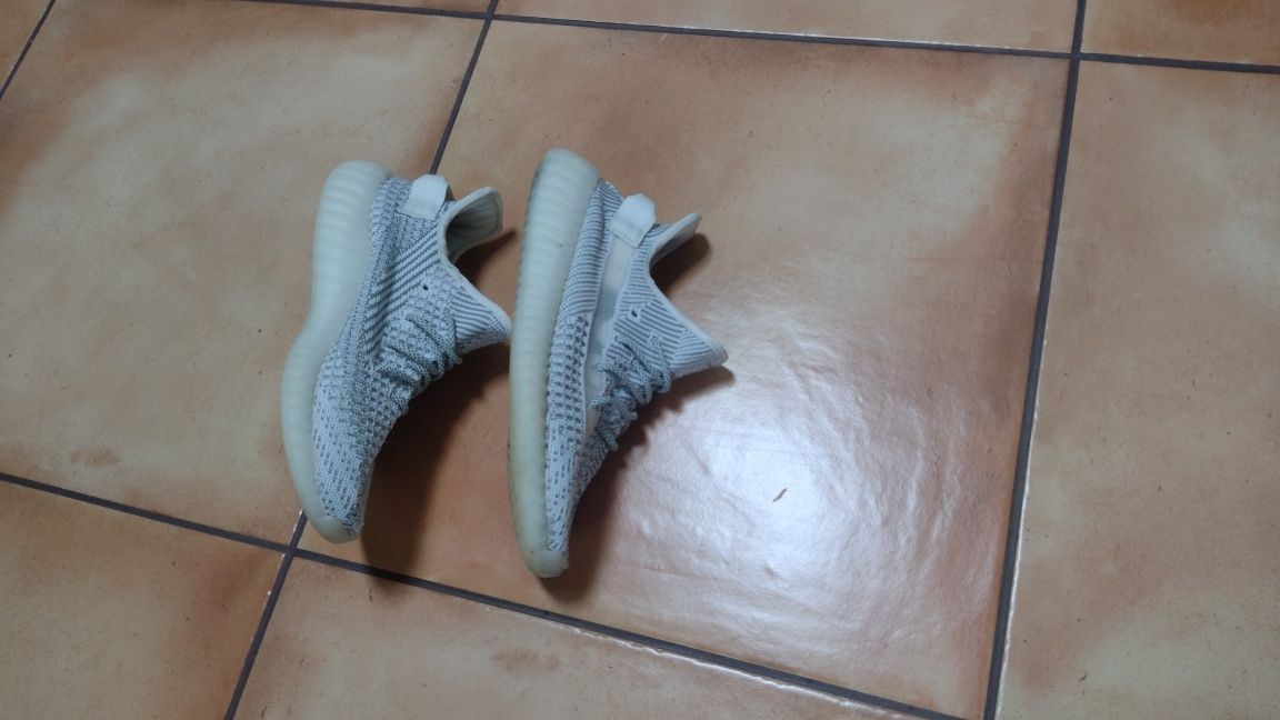 Adidas Yeezy Boost 350 V2 Static