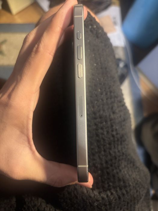 Iphone 15 pro natural titanium pret fix