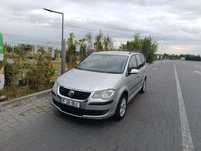 Vând Volkswagen Touran 1.9 diesel cinci locuri