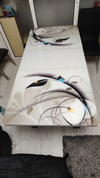 Masa extensibila cu 6 scaune