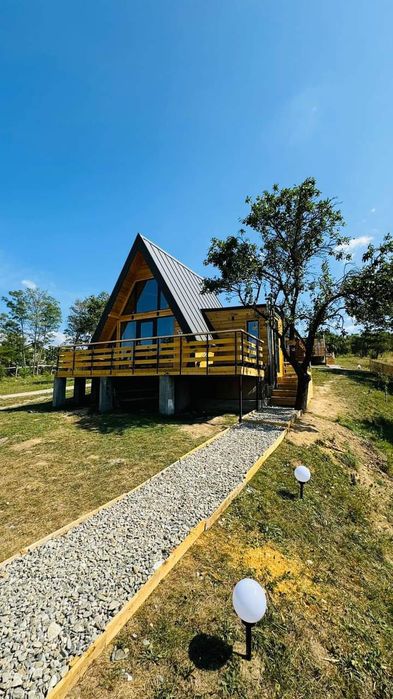 Cabane de lemn , case de lemn, acoperișuri