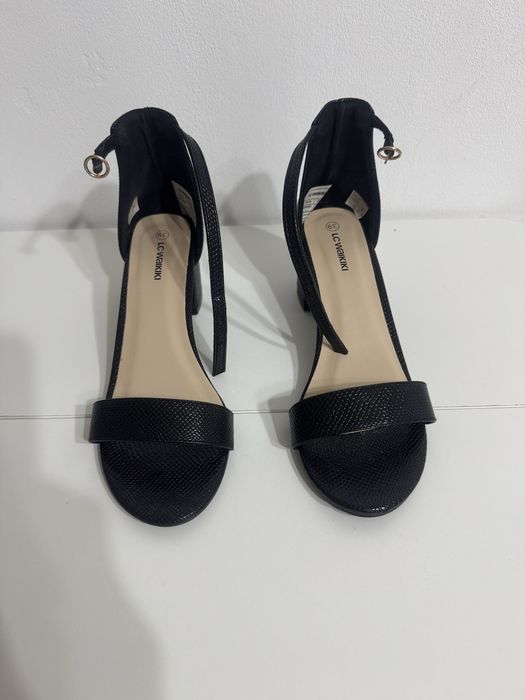 Дешево!босоножки