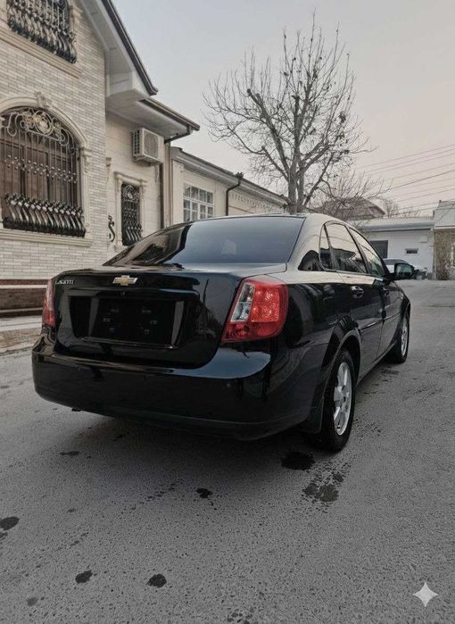 Gentra кора ранг/черный цвет 2024 год 3-позиция A/T