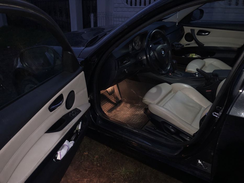 Bmw e 90 facelift 2010