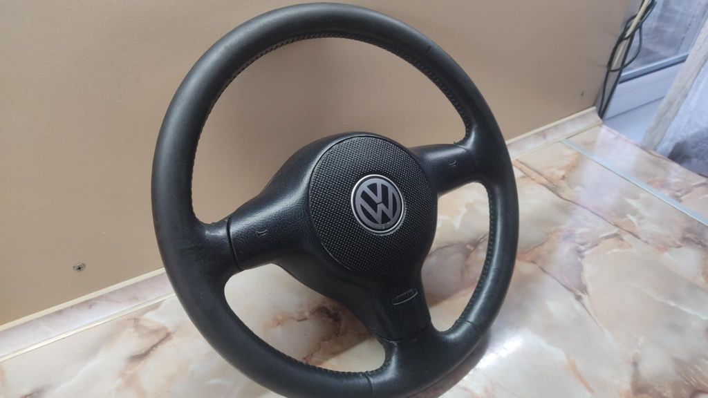Волан с airbag от VW Polo 6n2
