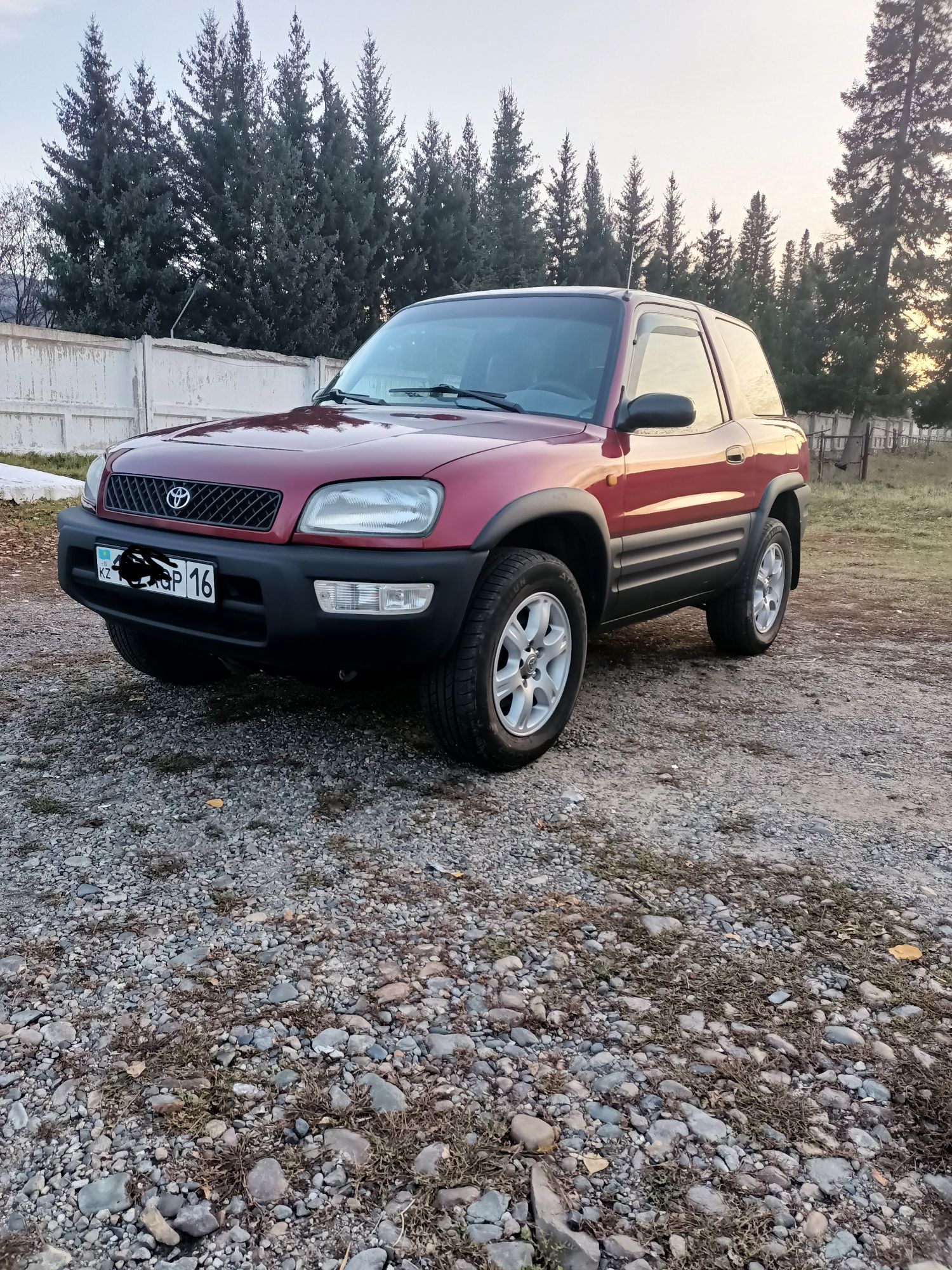 Продаётся RAV4 в хорошем состоянии.