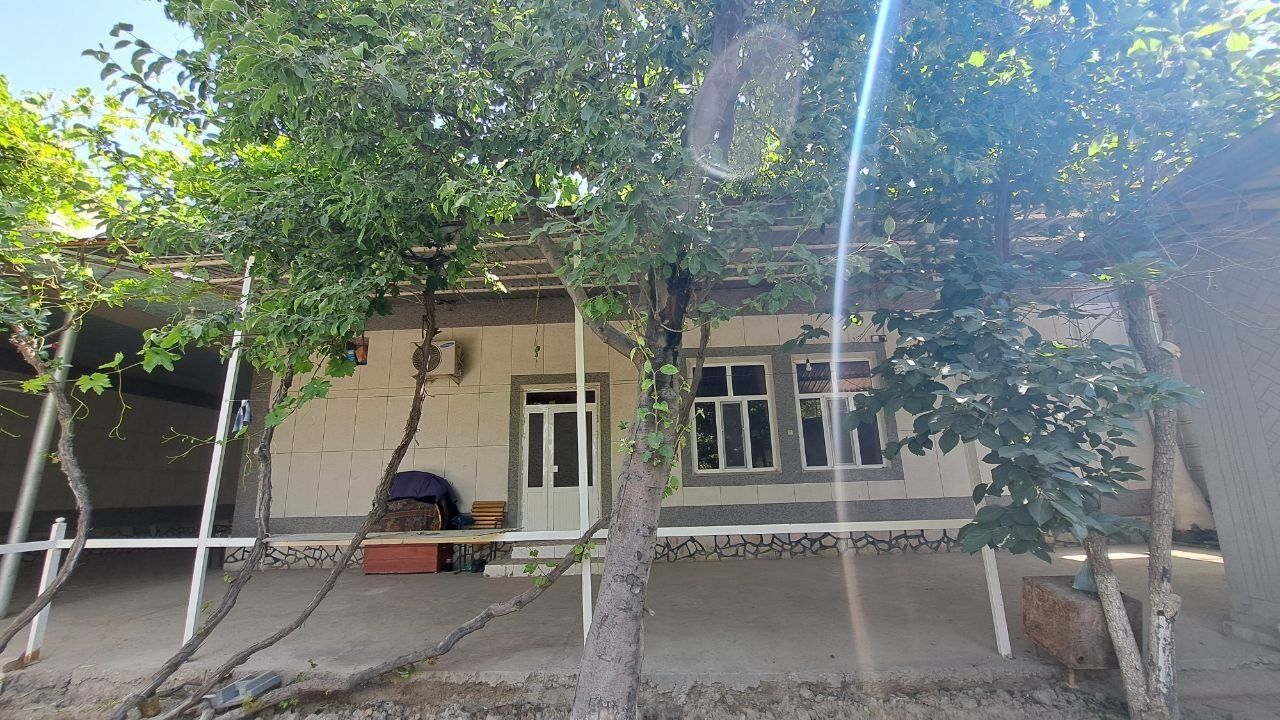 Srochno hovli sotiladi
