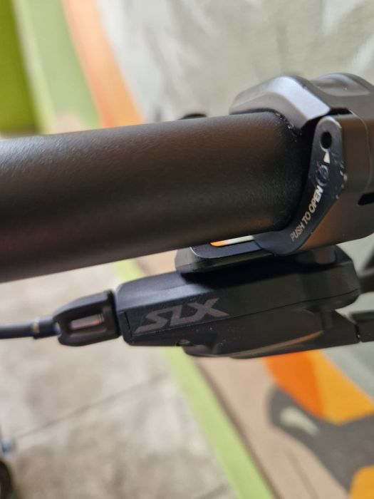 Bicicleta full suspension ROSE