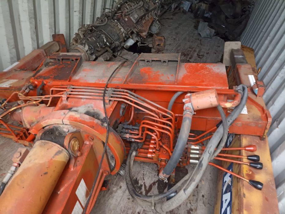 Крановую установка для манипулятора (КМУ) г/п 3000кг три вылета 10м