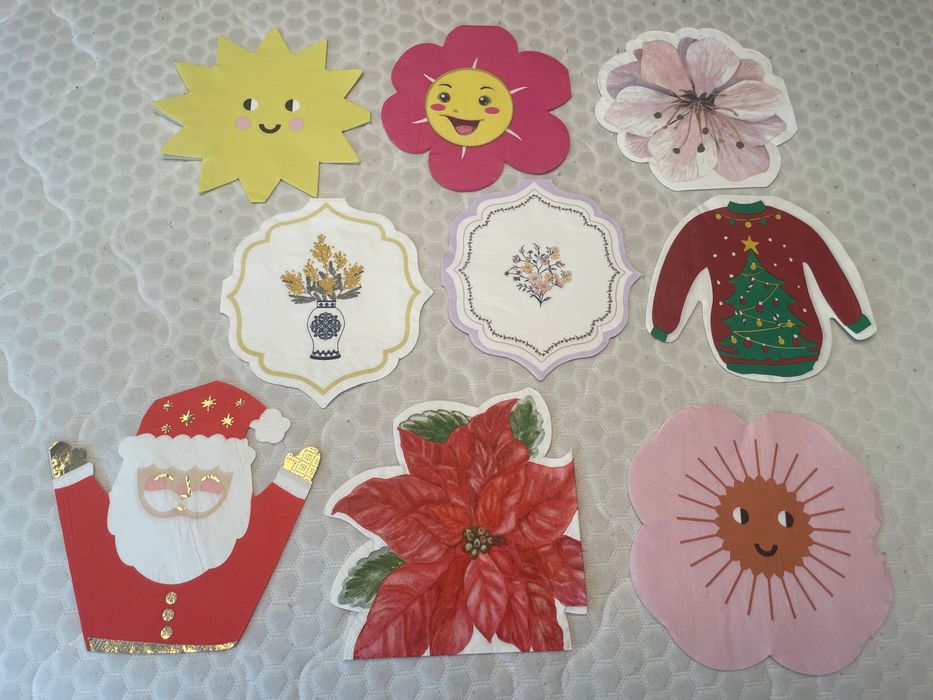 Колекция от 100 бр. кръгли и с различни форми салфетки.