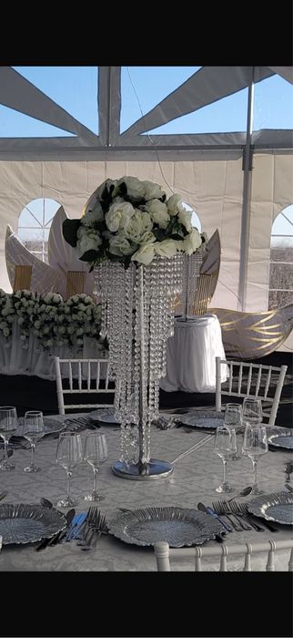 Vand 2 tipuri de sfesnice pentru evenimente 35 buc