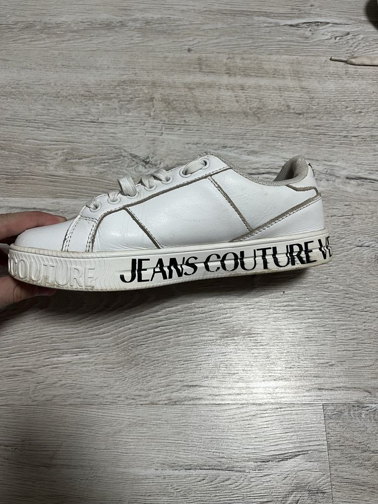 Vand adidasi versace jeans couture