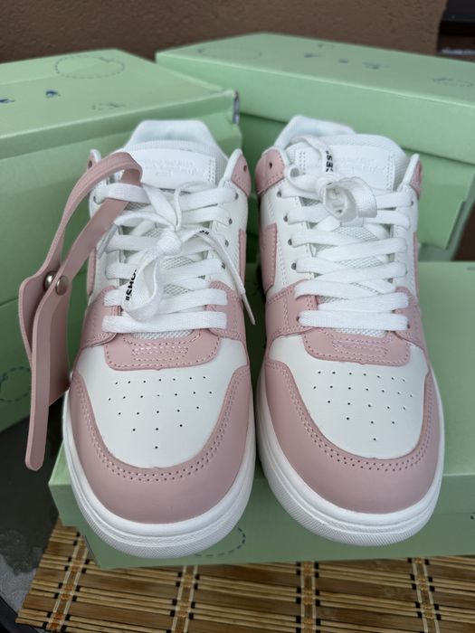 Off White ‘Out of office’ / Premium / 2025