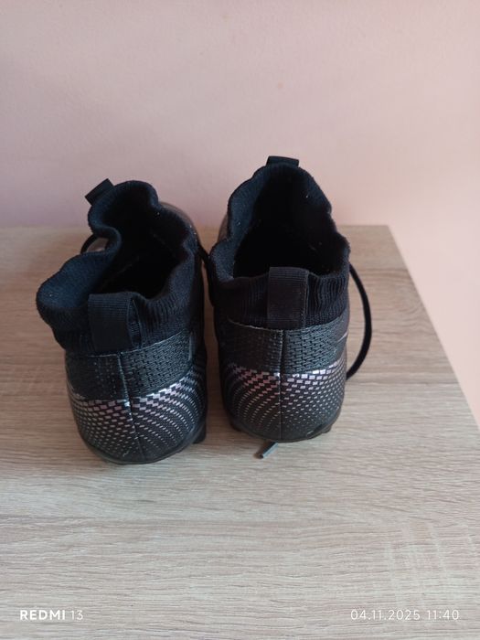 Детски футболни обувки Nike