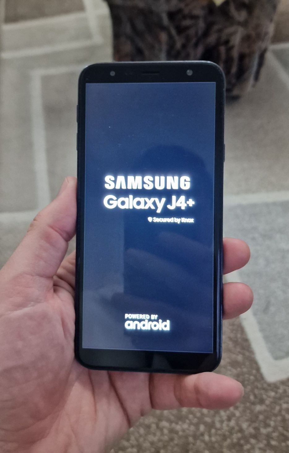 Vând Samsung J4+ Stare Perfectă cu Husa flip,Cutie,Încărcător,Căsti