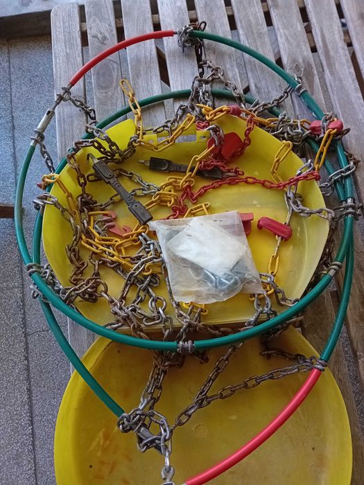 Вериги за сняг за леки автомобили, SUV и лекотоварни автомобили