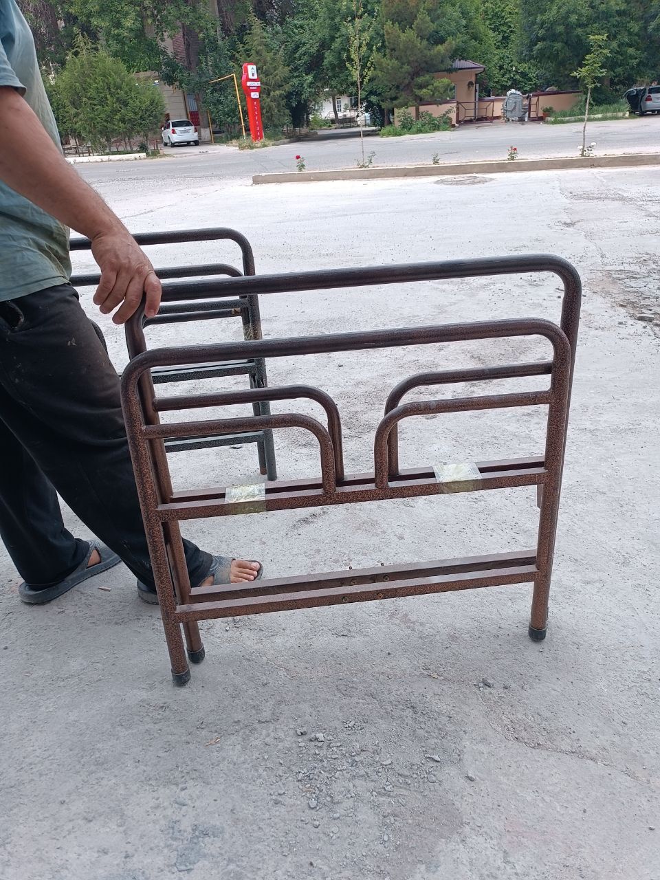 Продам Кровати металлические