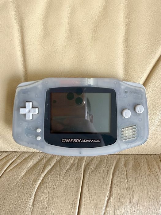Game Boy Advance – Transparent Purple