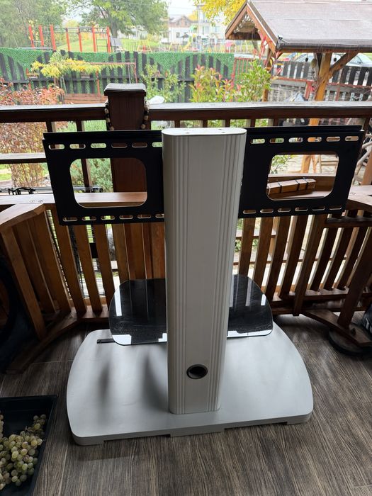 Стойка за телевизор