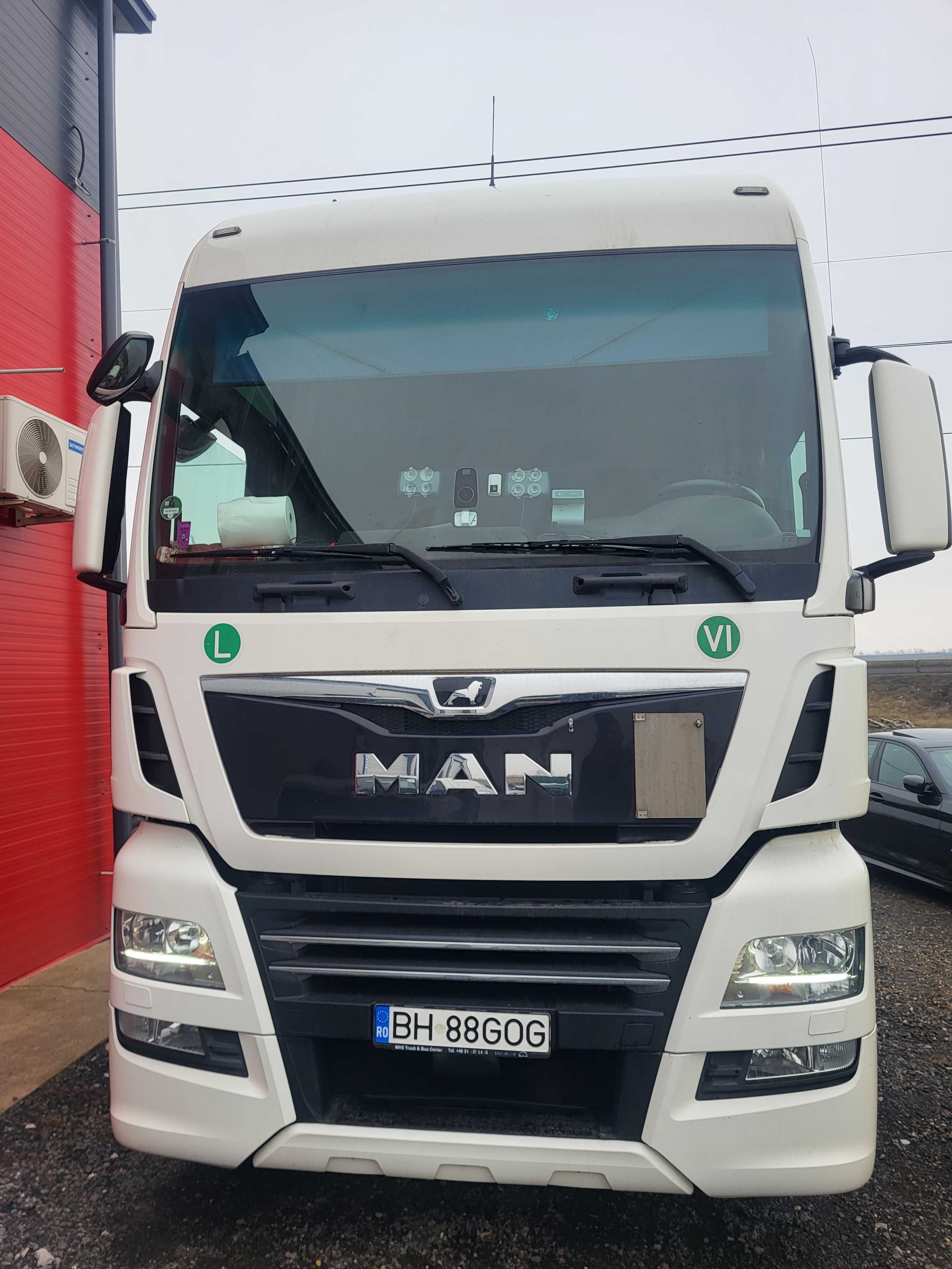 Schmitz frigo doppelstock 2018+MAN TGX  500 DIN 2019 Xenon