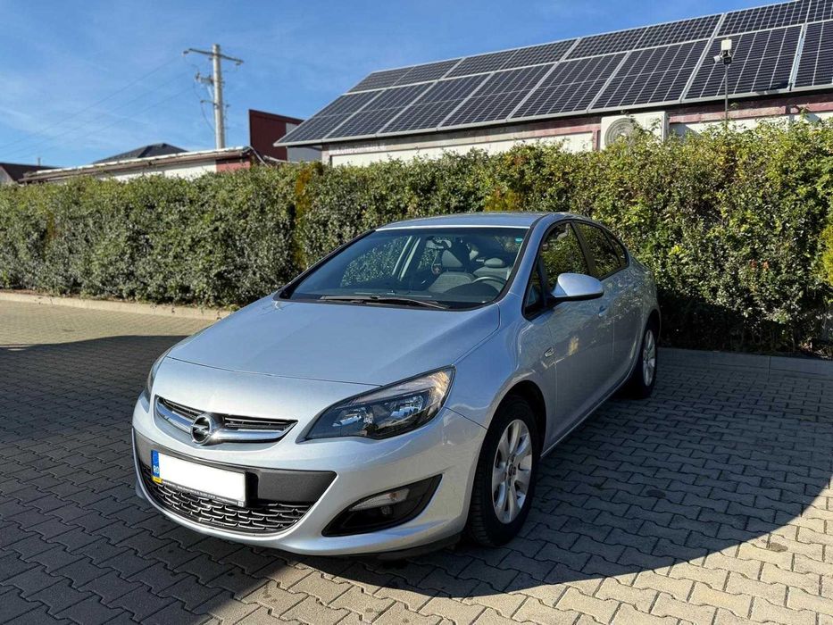 Opel Astra Sedan J 2016