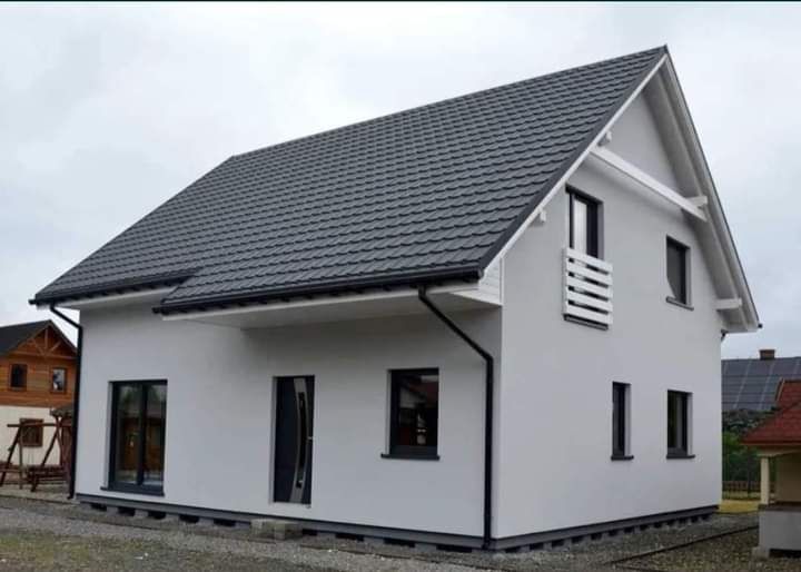 Casa
Realizată cu următoarele materiale:
Structura cabanei va