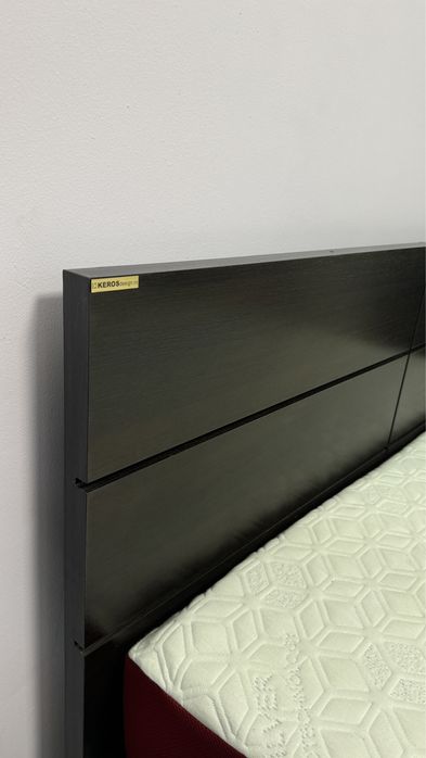 Pat cu saltea ,1 noptiera si 1 dulap